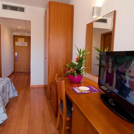 Отель Servigroup Romana